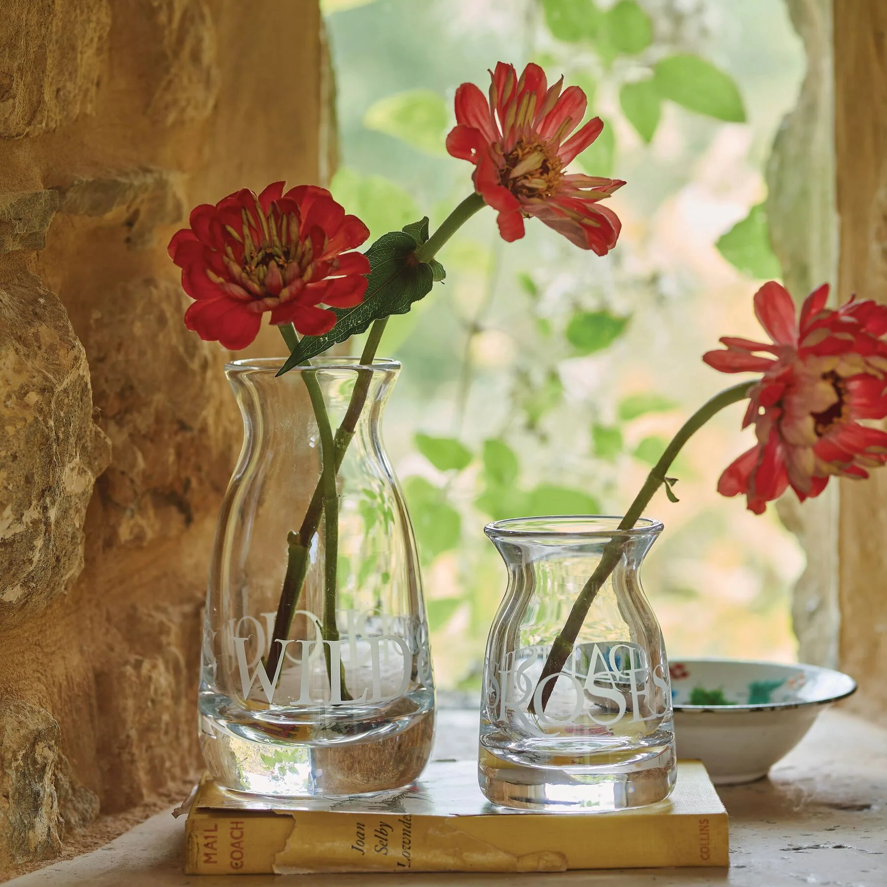 Black Toast Medium Glass Pot Vase - Image 3