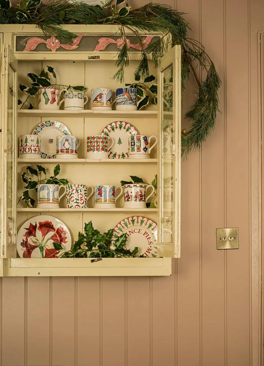 Christmas Crackers 1/2 Pint Mug - Image 7